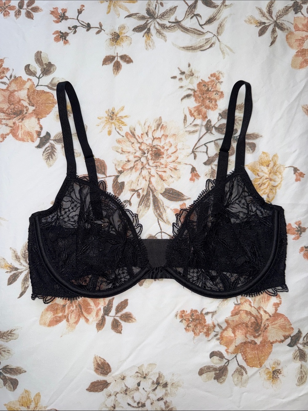 Victoria’s Secret unlined bra